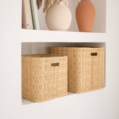 0a6106c4075bd4b46dced27c45d8ce19763c3aed3037d092a558bbd60be5b67f-1.jpeg Handwoven Jonc Storage Basket – 2 Sizes | Moroccan Home Organizer