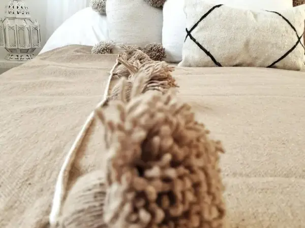 Handwoven Moroccan PomPom Blanket – 100% Cotton Throw for Boho & Cozy Decor