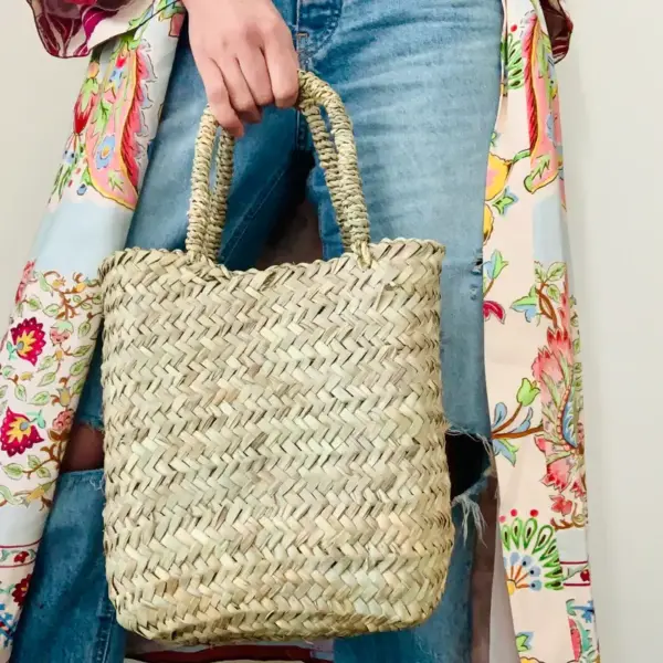 16e1e96b5f2a133f11214628263c611a9683f446debec235125951872ae61c79-1.webp Handwoven Palm Leaf Tote Bag | Rectangular Eco-Friendly Bag | 28x24x12 cm