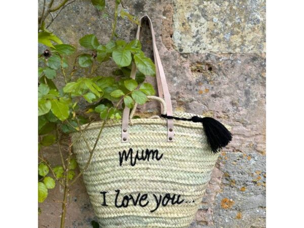 22c86dc62f1fb85233cd267e456b05963be467d39d0935a905ea737e273001ec-1.jpeg Double-Handled Embroidered Basket - Mum, I Love You (Black)