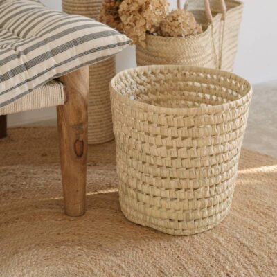 354fb31bd78a2c02edb58002aa14a7df7e2a0f2cc754230c03252426111c1ef3-1.jpeg Handwoven Round Palm Leaf Basket – Versatile Moroccan Storage & Decor