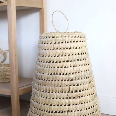 3cfe6d9c0362260e9bfd664c33fd037aad25be48fb3cc69a6e4e410c7e6de16b-1.jpeg Handwoven Palm Leaf Pendant Light – Moroccan Boho Ceiling Lamp