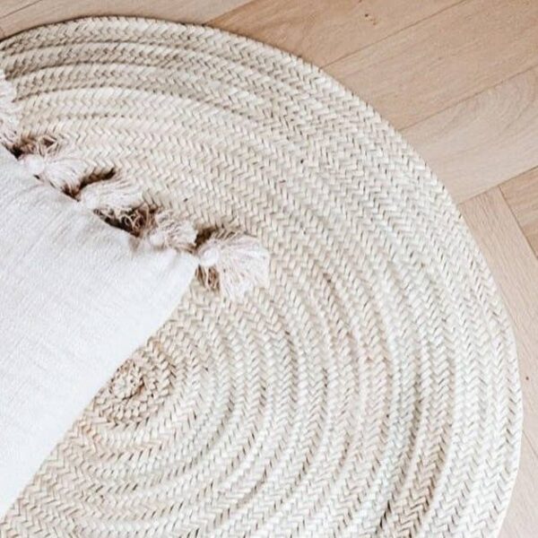 3eddf886b3ad2701f0e05c0f216d37e1a143b69fe55569ceb4138508bb48ad91-1.jpeg πΈποΈ Round Braided Carpet in Palm Leaf