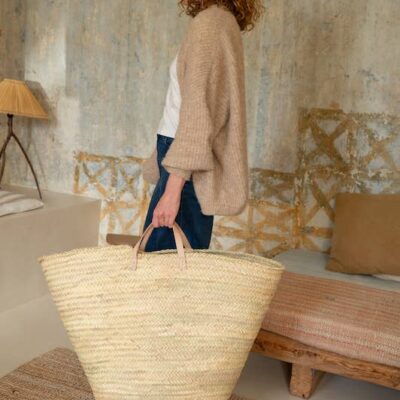 451376fb70b12764d086acc1067682bce2234d484f6d41cdfbe215ae684cee65-1.jpeg XL Handwoven Palm Leaf Basket with Leather Handles – Moroccan Storage & Decor
