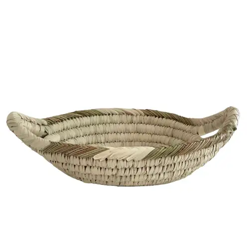 52097fcc4c135cc803c5e084c6ea8e7e46f92fcb7815c6cefadbeae3cec3b75e-1.webp Handwoven Oval Basket – Natural Palm Leaf Storage & Serving Tray
