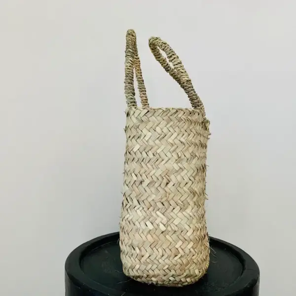 52c78ed8a5cd61cc9818a73221f63489ba812a4daddc80eb1dcf2bc81875ebd0-1.webp Handwoven Palm Leaf Tote Bag | Rectangular Eco-Friendly Bag | 28x24x12 cm