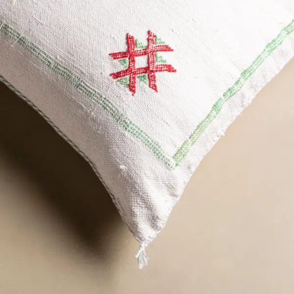 CSS14SH-3.webp Handmade Cactus Silk Cushion Cover – Vintage Bohemian Berber Pillow
