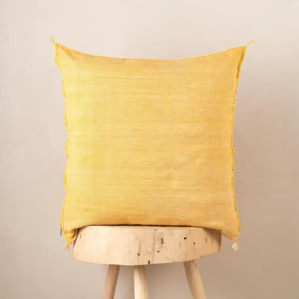 CSS48SHC_5057.webp Handmade Cactus Silk Cushion Cover – Vintage Bohemian Berber Pillow