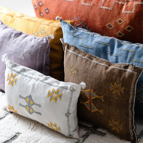 PHOTOS-023_2eac8e2b-97ca-4de6-81eb-343861be909a.jpg Handmade Cactus Silk Cushion Cover – Vintage Bohemian Berber Pillow
