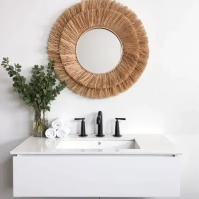 Round-Farmhouse-Mirror-With-Straw-6.webp Round Farmhouse Straw Mirror – Handwoven Raffia Wall Decor (Small, Medium)