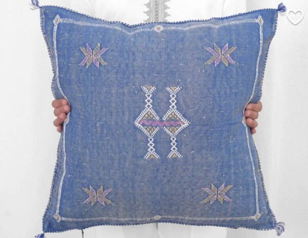 WhatsApp-Image-2021-04-08-at-16.24.07-1-1000x775-1.jpeg Handwoven Moroccan Cactus Silk Pillow Cover – Artisan Cushion in Multiple Colors (50×50 cm / 60×40 cm)