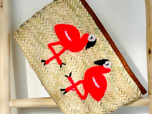 Handwoven Straw Pouch – Boho Chic Clutch for Everyday Essentials
