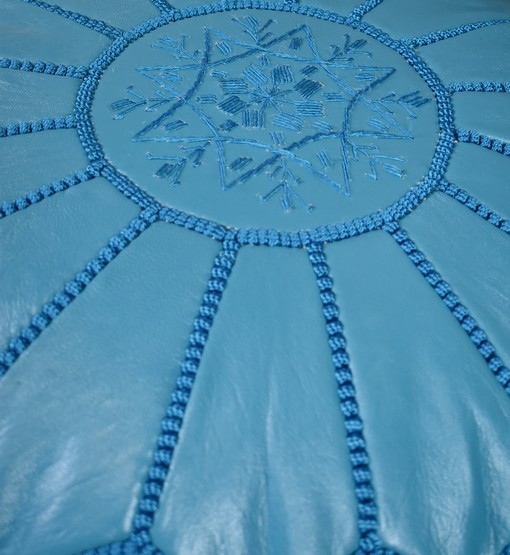 blauwe-poef-2.jpg Leather Pouffe – Turquoise | 55x35 cm Handcrafted Round Ottoman