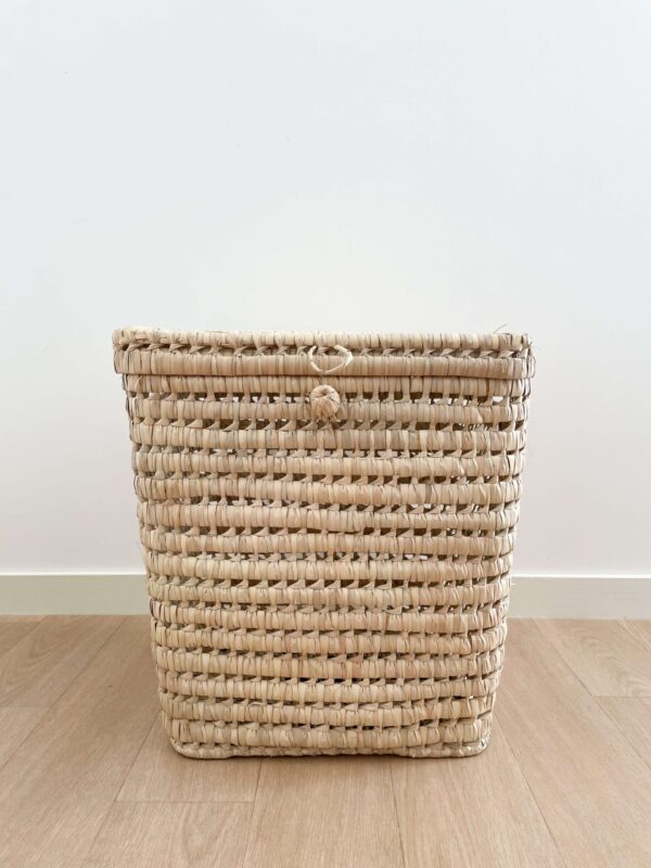panier-a-linge-carre-en-osier-scaled-2-1.jpg Square Wicker Laundry Basket with Lid – Handwoven Storage Hamper